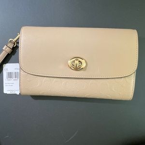 New Authentic Coach wristlet